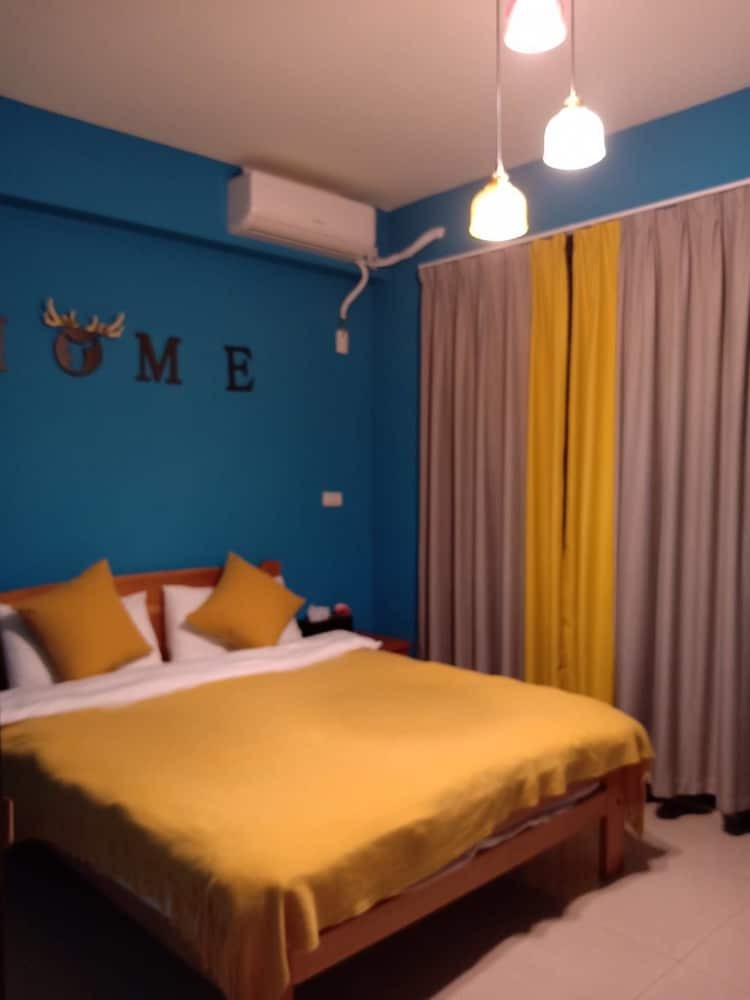 Hotel Second Home