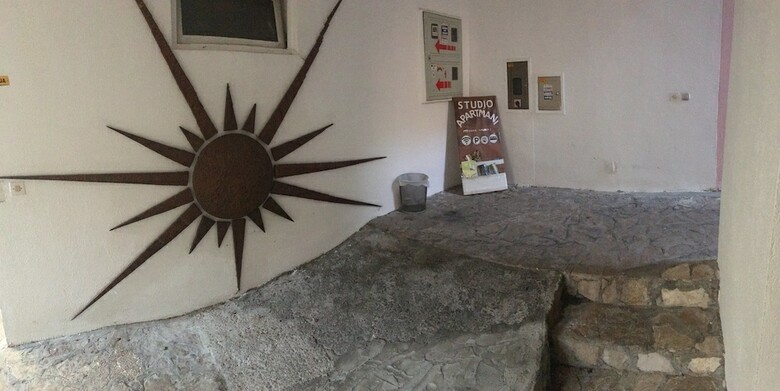 Hostal Apartments & Hostel Zdrava Hrana
