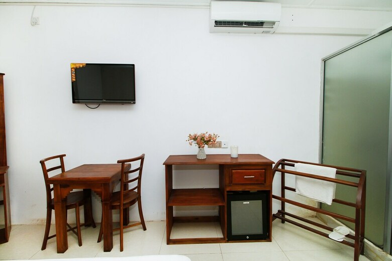 Oyo 282 Ivory Monarch Hotel & Resort