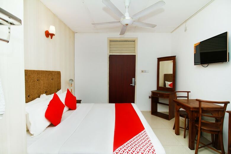 Oyo 282 Ivory Monarch Hotel & Resort