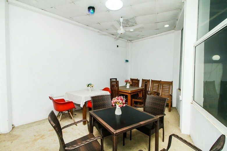 Oyo 282 Ivory Monarch Hotel & Resort