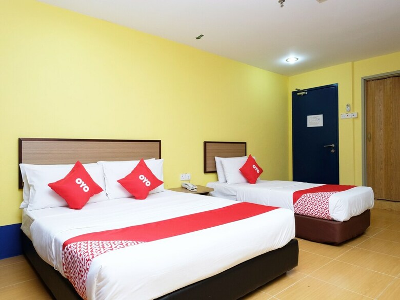 Hotel Oyo 89352 Golden Terminal Lodge