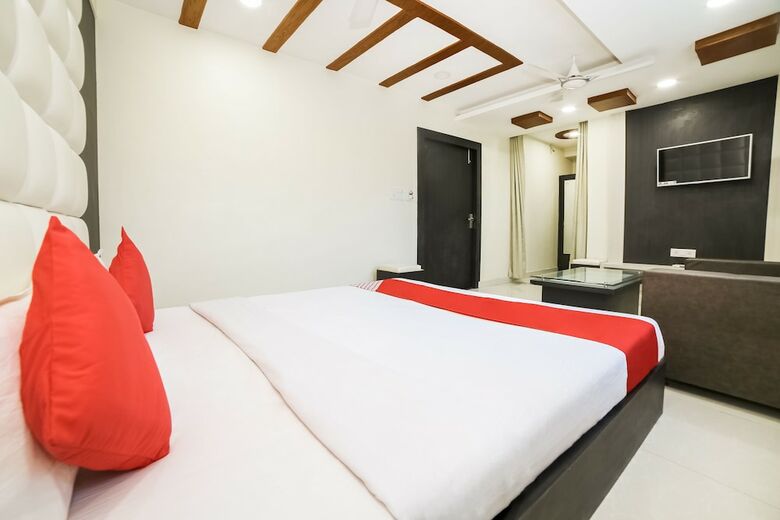 Oyo 44314 Hotel Veer Bhumi Palace