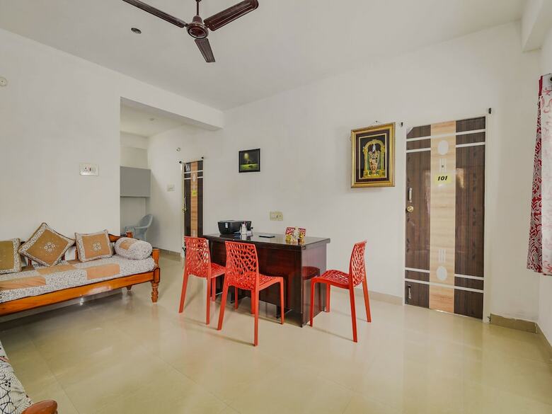 Hotel Spot On 44158 Madarasu Smart Homes