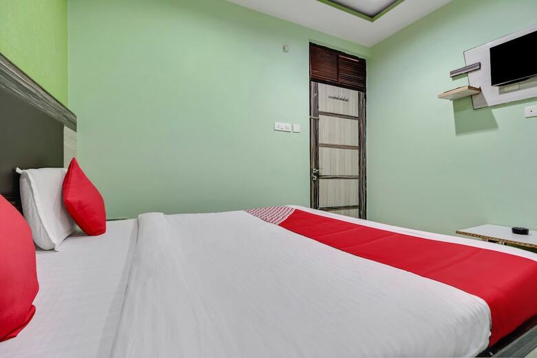 Hotel Oyo 45999 Tulsi Palace