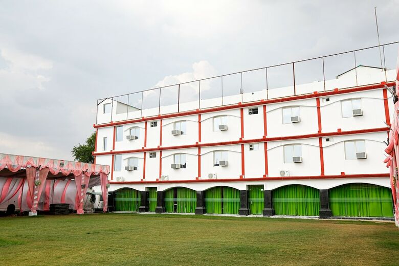 Hotel Oyo 41923 Prema Kunj Resort