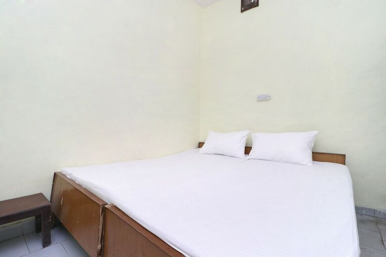 Hotel Spot On 41126 Shri Krishankripa Guest House
