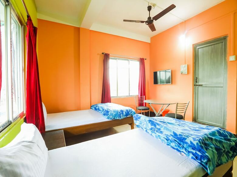 Spot On 47105 Hotel Hornbill