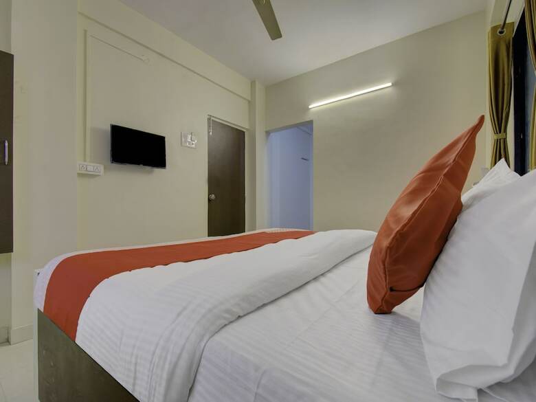 Hotel Oyo 38805 Sai Vyankatesh Residency