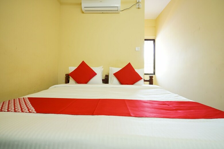 Hotel Oyo 4280 The City Gate Residency