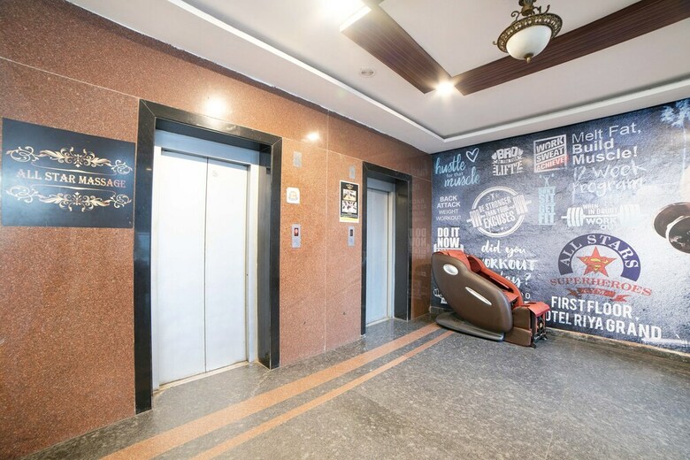 Capital O 45597 Hotel Riya Grand