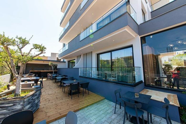 Hotel Utopia