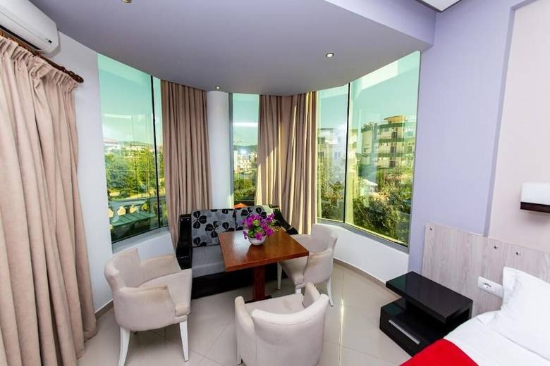 Hotel Dclub Villa Qendra Village
