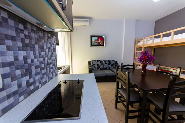 Hotel Dclub Villa Qendra Village