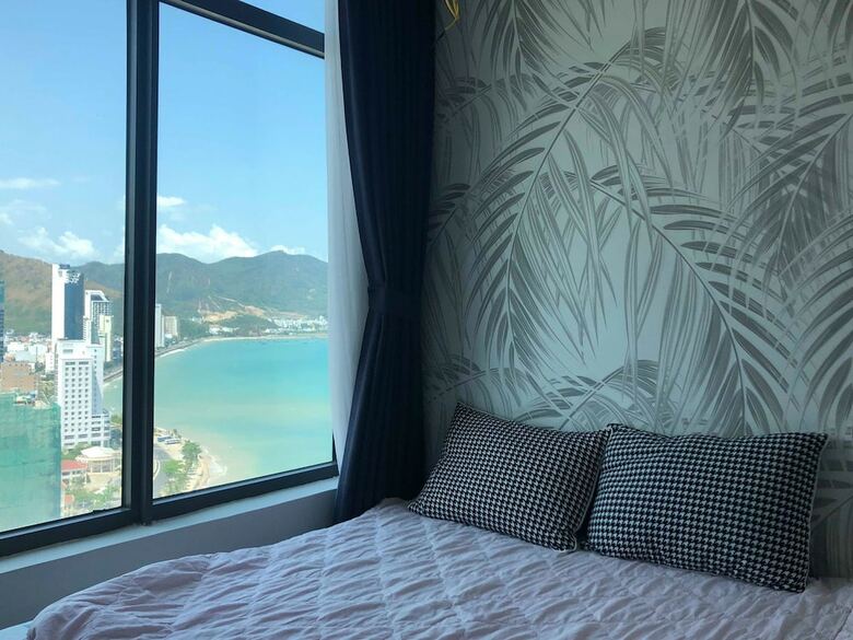 Trangs Beachfront Apartment Nha Trang