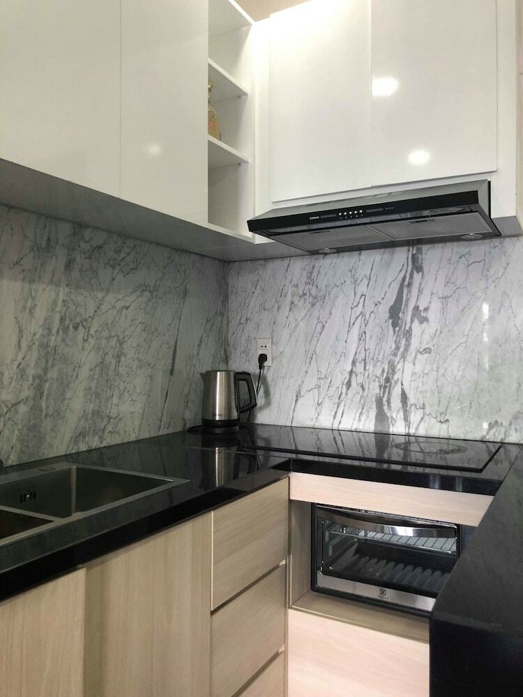 Trangs Beachfront Apartment Nha Trang
