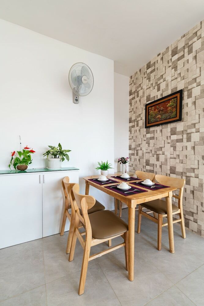 Trangs Beachfront Apartment Nha Trang