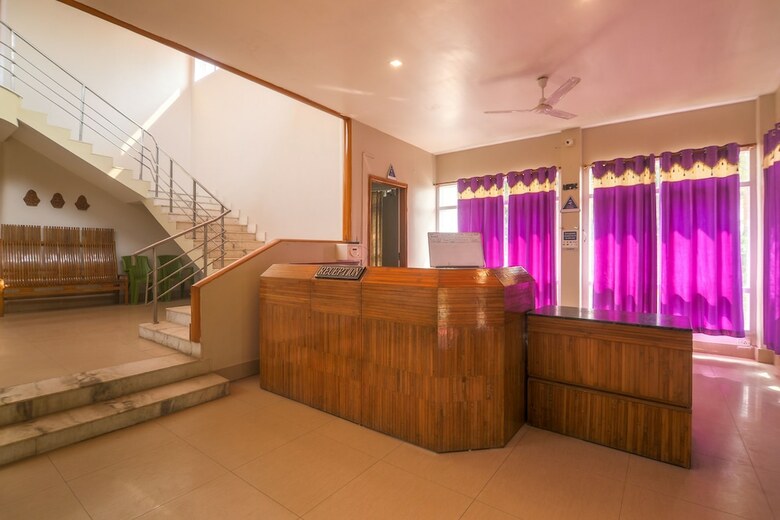 Hotel Oyo 29968 D'courtyard Resort