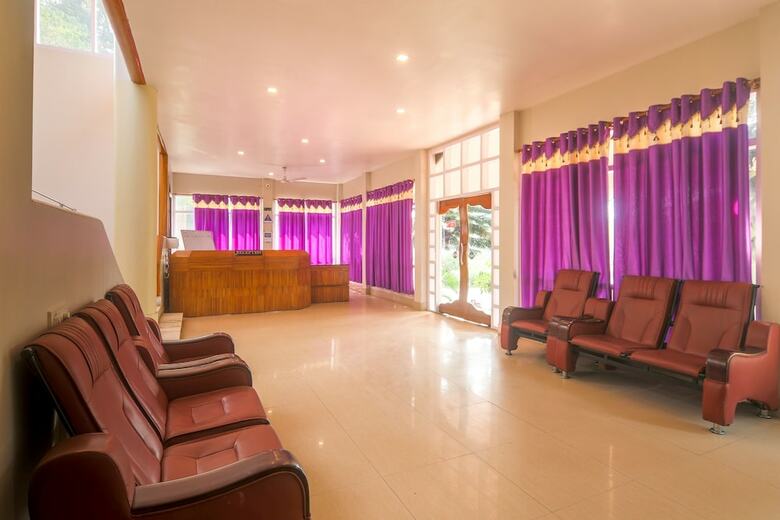 Hotel Oyo 29968 D'courtyard Resort