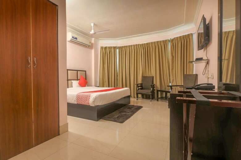Hotel Oyo 29968 D'courtyard Resort