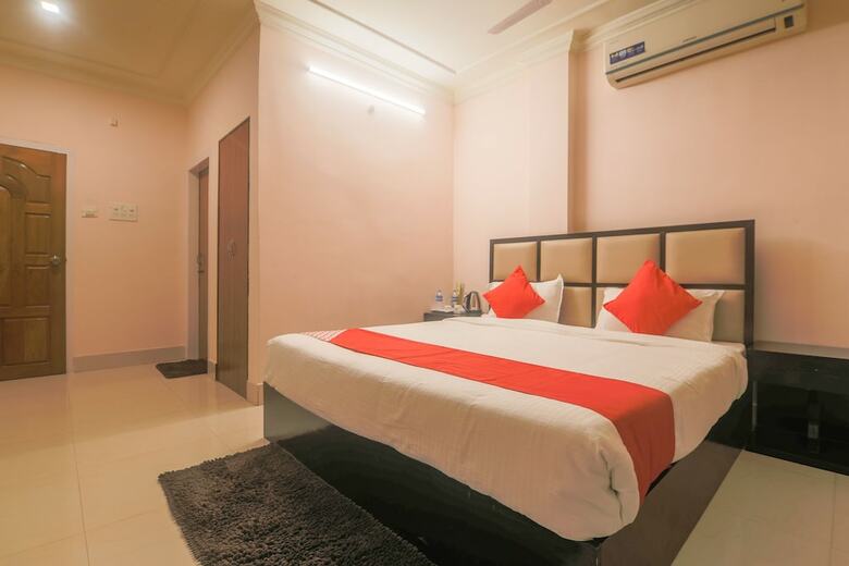 Hotel Oyo 29968 D'courtyard Resort