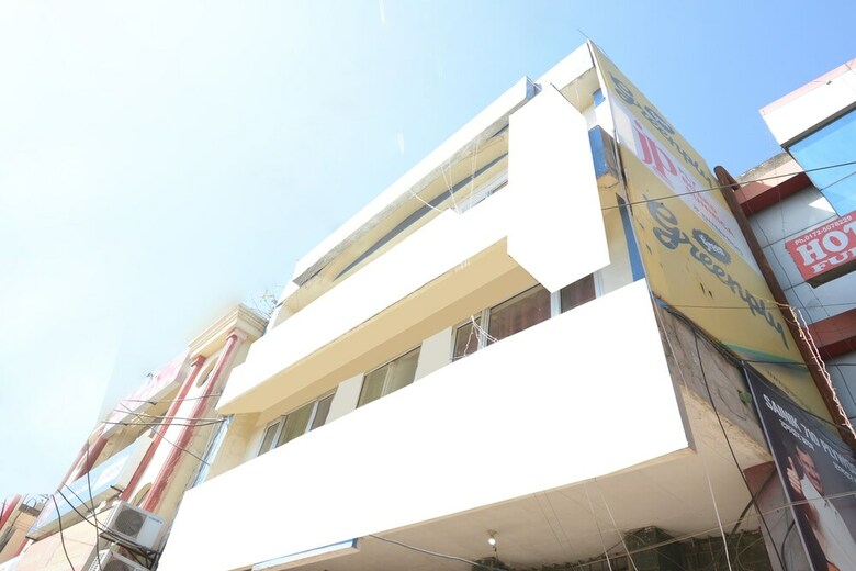 Oyo 4894 Hotel The Diamond Chandigarh