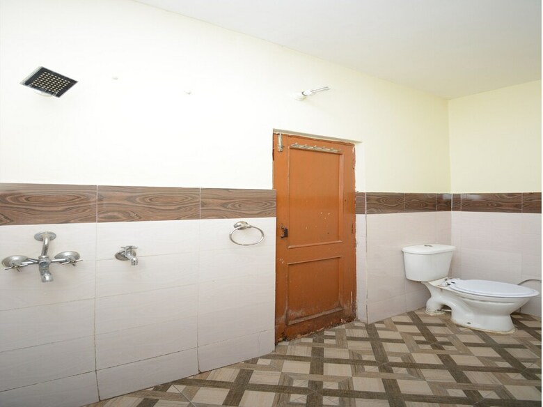 Oyo 4894 Hotel The Diamond Chandigarh