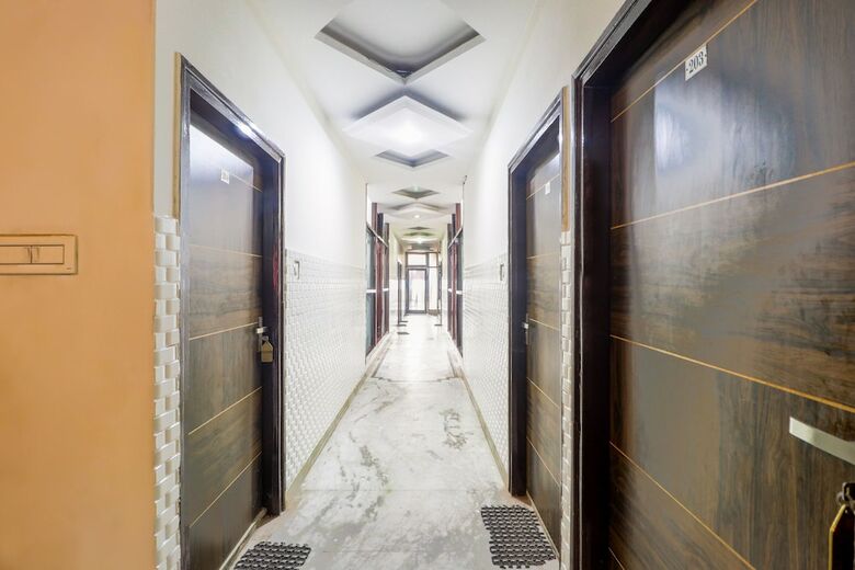 Hotel Oyo 46437 Malik Regency