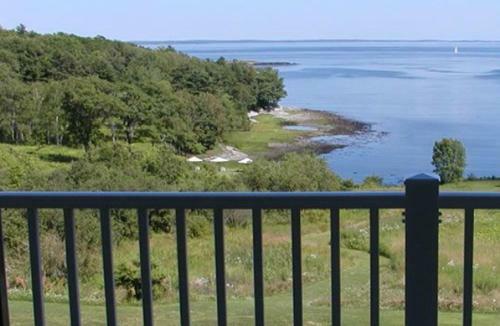 Posada Island View Inn