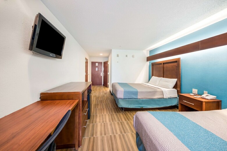 Hotel Microtel Inn & Suites By Wyndham Brunswick