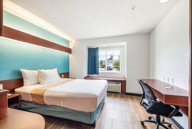 Hotel Microtel Inn & Suites By Wyndham Brunswick