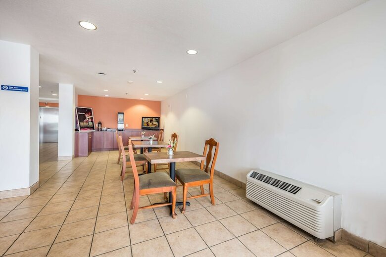 Hotel Microtel Inn & Suites By Wyndham Brunswick
