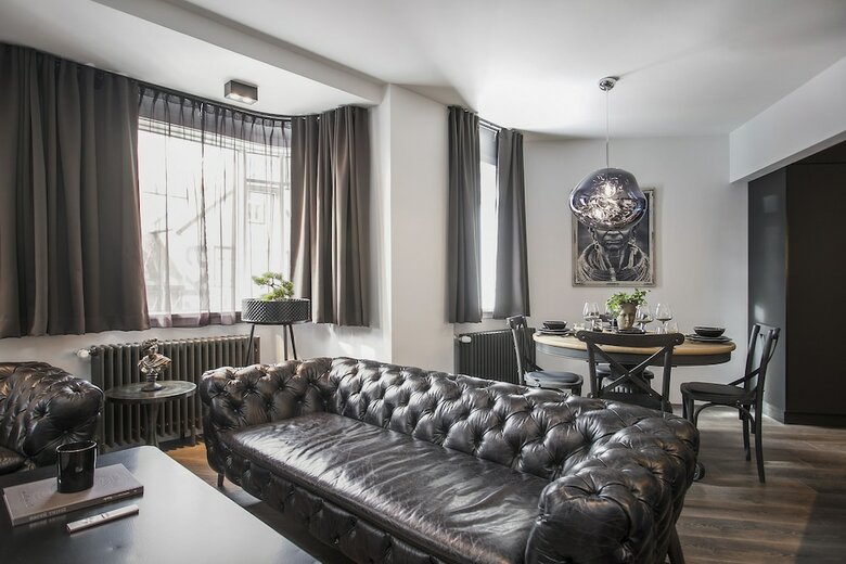 Ava Apartments