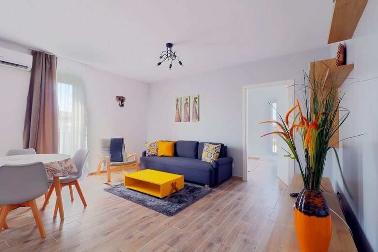 Apartment Stylish Near Otopeni Airport