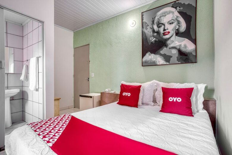 Oyo Hotel Royal