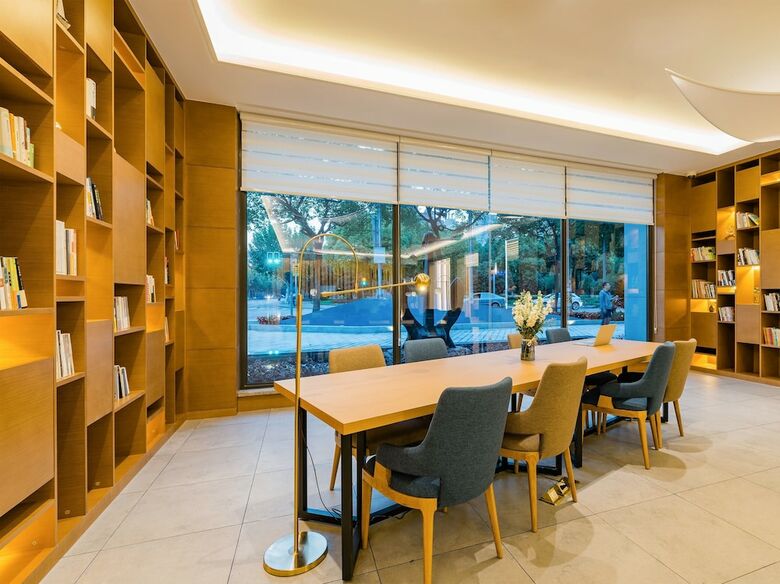 Atour Light Hotel Shandong Road Cbd Qingdao