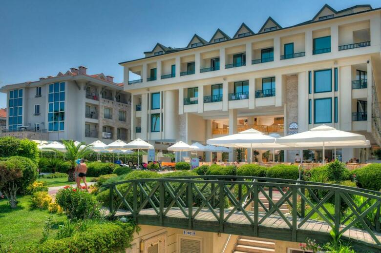 Hotel Golden Lotus