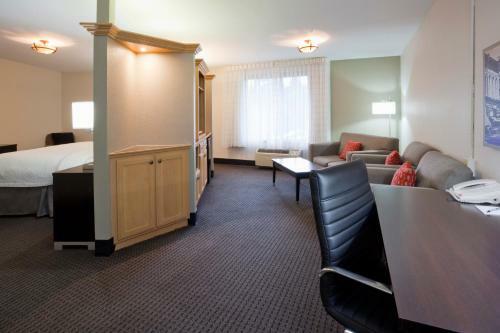 Hotel Carrollton Inn