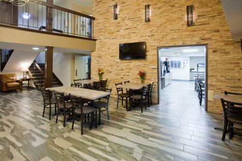 Hotel Carrollton Inn