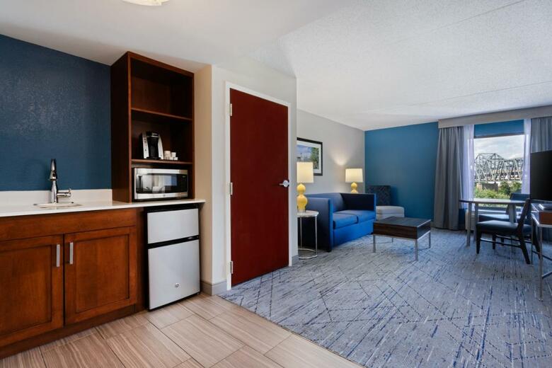 Hotel Holiday Inn Express & Suites Cincinnati Riverfront