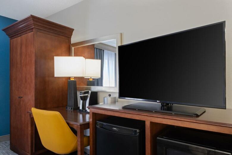 Hotel Holiday Inn Express & Suites Cincinnati Riverfront