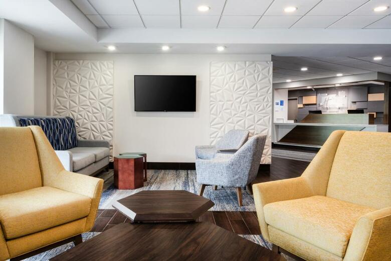Hotel Holiday Inn Express & Suites Cincinnati Riverfront