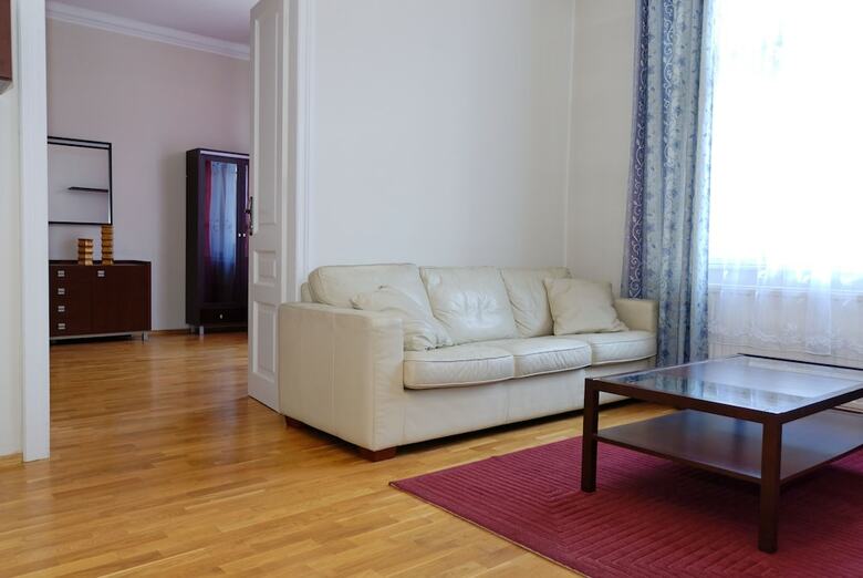 P&j Apartments