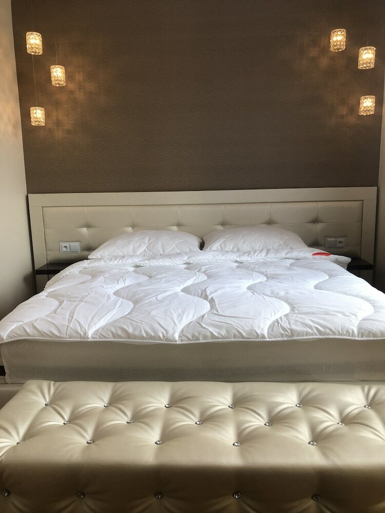 P&j Apartments