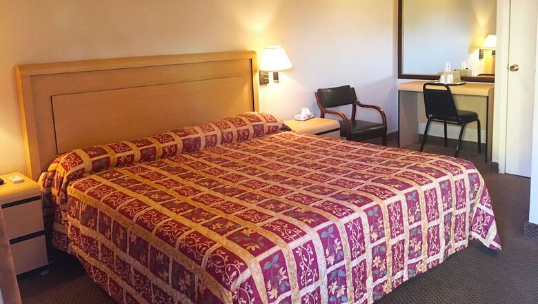 Motel Americana Inn Farmingdale