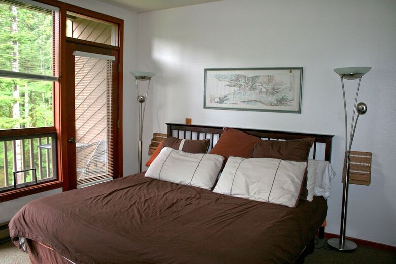 Mt. Baker Lodging Condo 41 ? Sauna, Wifi, Sleeps 8! By Mbl