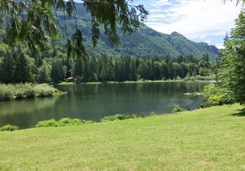 Mt. Baker Lodging Cabin 97 ?lakeside, Dock, Sleeps 6! By Mbl