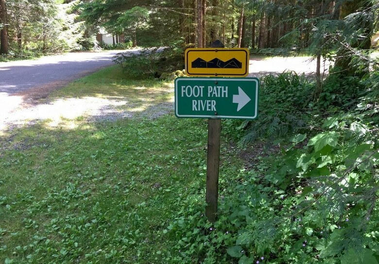 Mt. Baker Lodging Cabin 70 ? Riverside, Wifi, Sleeps 8! By Mbl