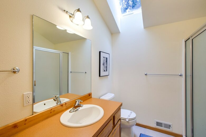 Mt. Baker Lodging Cabin 70 ? Riverside, Wifi, Sleeps 8! By Mbl
