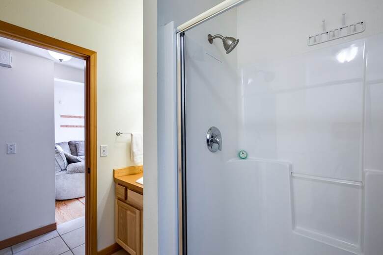 Mt. Baker Lodging Cabin 70 ? Riverside, Wifi, Sleeps 8! By Mbl